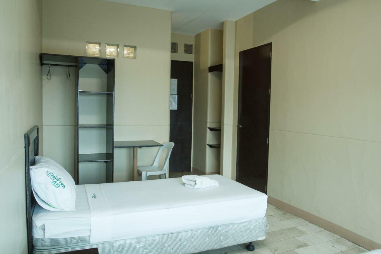 Gv Hotel - Valencia Екстер'єр фото
