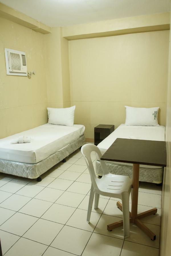 Gv Hotel - Valencia Екстер'єр фото